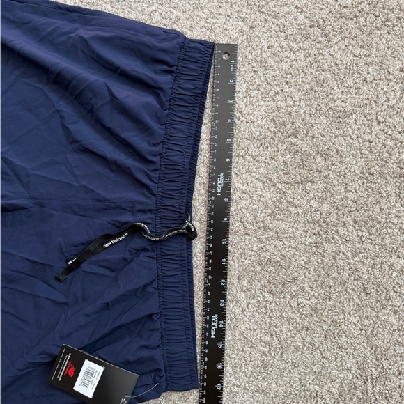 New Balance CBU Training Shorts Mens XL Navy NWT Athletic Gym - Picture 8 of 12